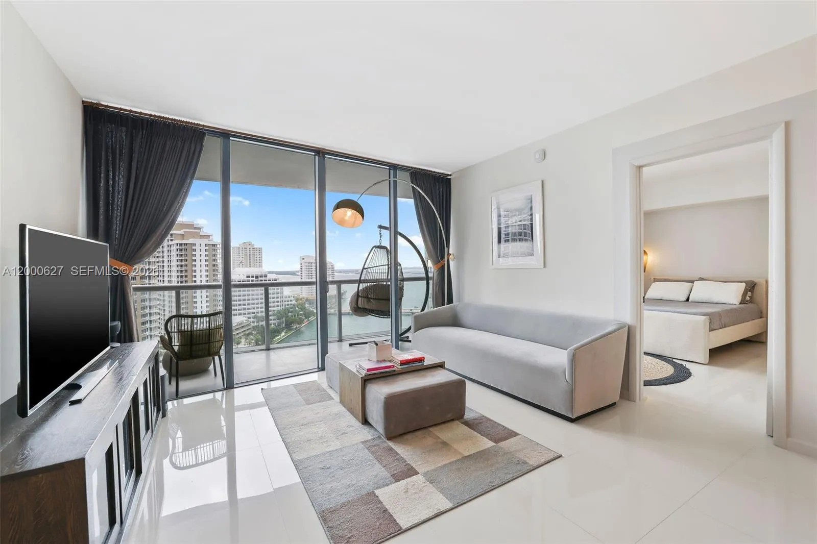 465 Brickell Ave 1805, Miami, Florida 33131, Miami, Florida 33131, 2 Bedrooms Bedrooms, ,2 BathroomsBathrooms,Residential Lease,For Rent,465 Brickell Ave 1805, Miami, Florida 33131,A12000627