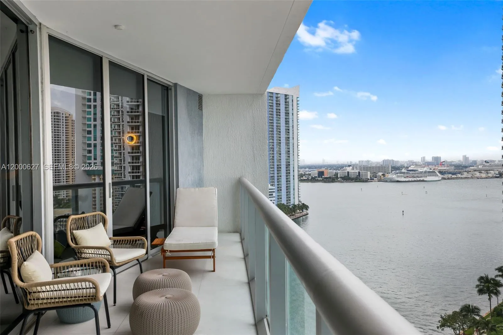 465 Brickell Ave 1805, Miami, Florida 33131, Miami, Florida 33131, 2 Bedrooms Bedrooms, ,2 BathroomsBathrooms,Residential Lease,For Rent,465 Brickell Ave 1805, Miami, Florida 33131,A12000627