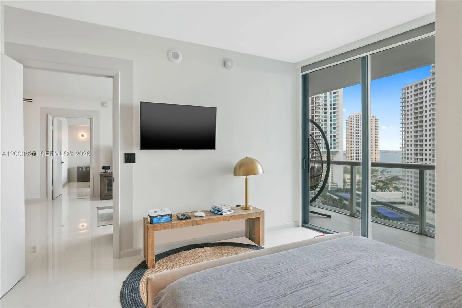 465 Brickell Ave 1805, Miami, Florida 33131, Miami, Florida 33131, 2 Bedrooms Bedrooms, ,2 BathroomsBathrooms,Residential Lease,For Rent,465 Brickell Ave 1805, Miami, Florida 33131,A12000627
