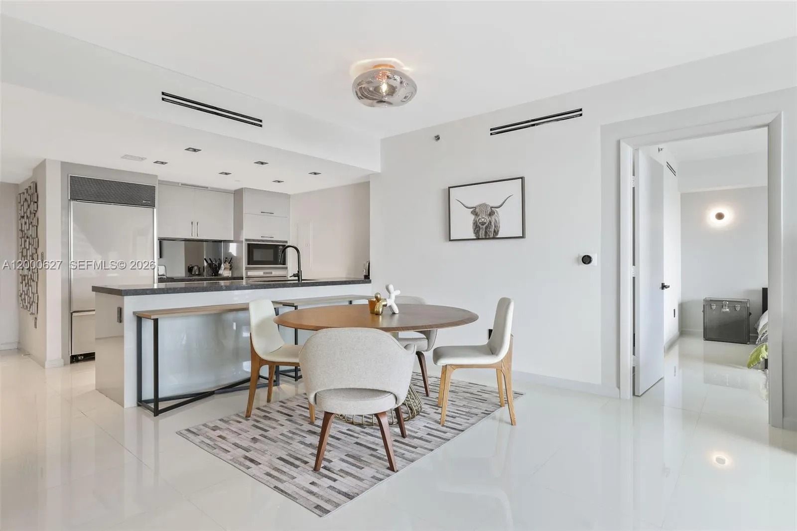 465 Brickell Ave 1805, Miami, Florida 33131, Miami, Florida 33131, 2 Bedrooms Bedrooms, ,2 BathroomsBathrooms,Residential Lease,For Rent,465 Brickell Ave 1805, Miami, Florida 33131,A12000627
