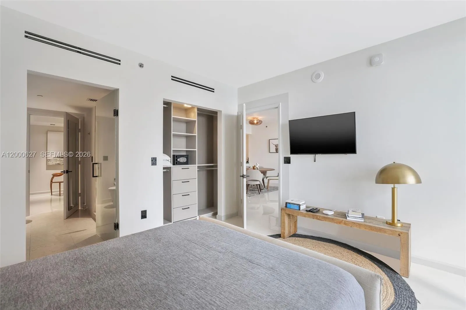 465 Brickell Ave 1805, Miami, Florida 33131, Miami, Florida 33131, 2 Bedrooms Bedrooms, ,2 BathroomsBathrooms,Residential Lease,For Rent,465 Brickell Ave 1805, Miami, Florida 33131,A12000627