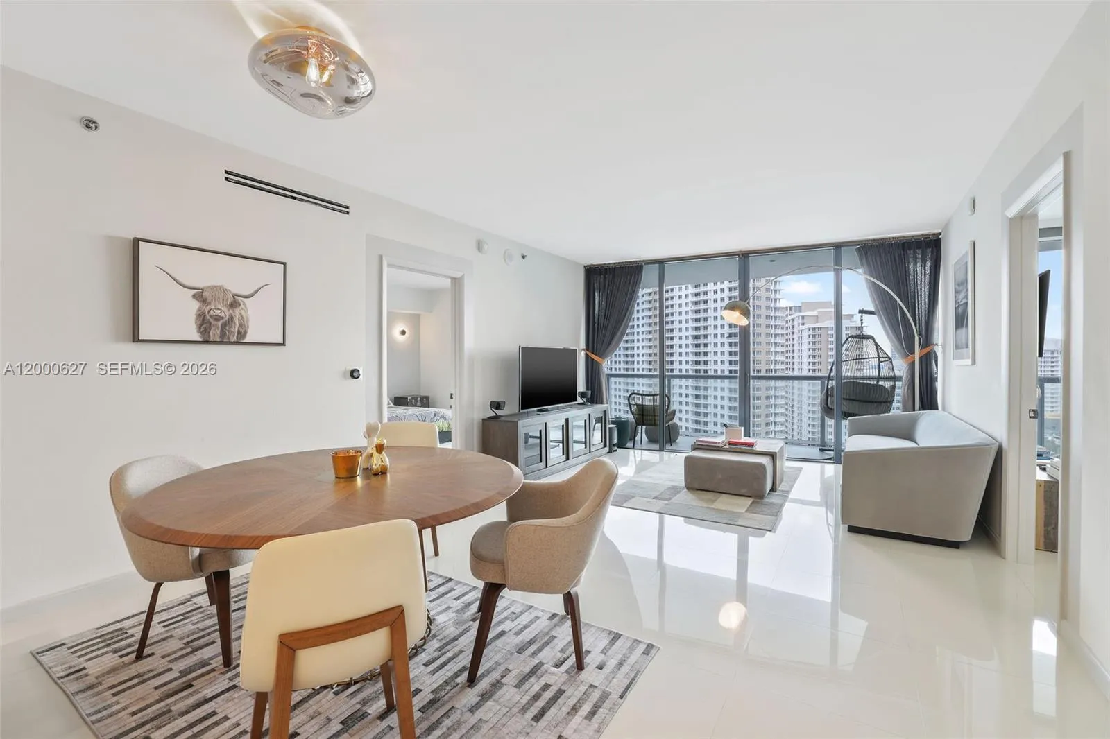 465 Brickell Ave 1805, Miami, Florida 33131, Miami, Florida 33131, 2 Bedrooms Bedrooms, ,2 BathroomsBathrooms,Residential Lease,For Rent,465 Brickell Ave 1805, Miami, Florida 33131,A12000627