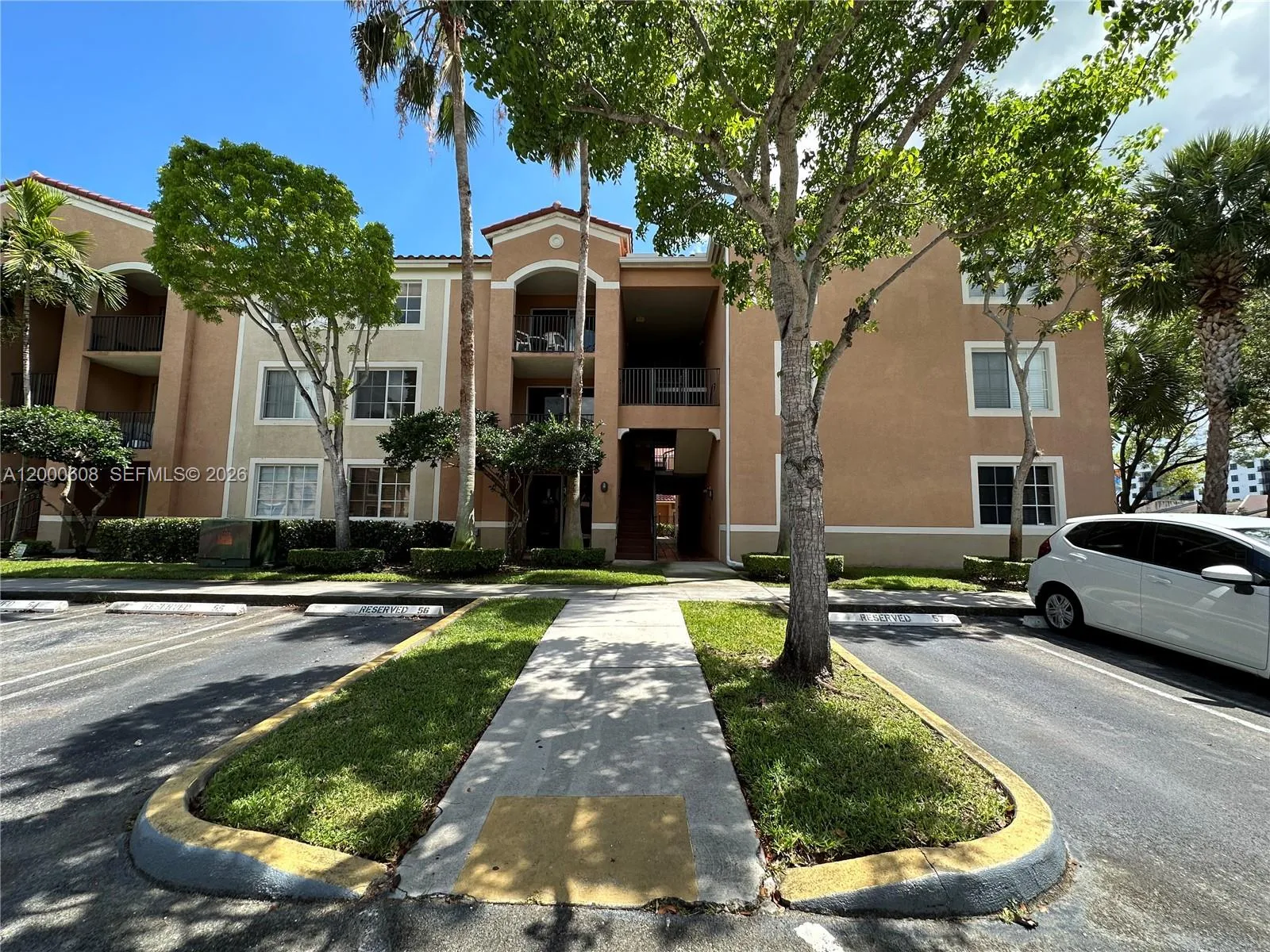 6841 Sw 44th St 209, Miami, Florida 33155, Miami, Florida 33155, 1 Bedroom Bedrooms, ,1 BathroomBathrooms,Residential Lease,For Rent,6841 Sw 44th St 209, Miami, Florida 33155,A12000608