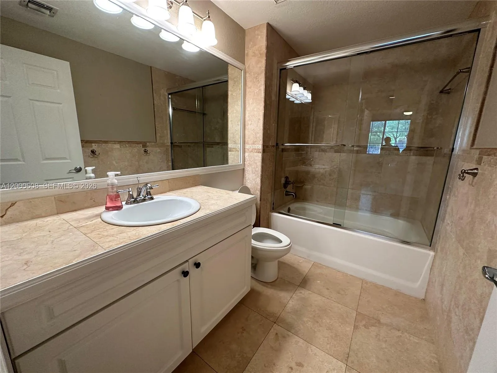 6841 Sw 44th St 209, Miami, Florida 33155, Miami, Florida 33155, 1 Bedroom Bedrooms, ,1 BathroomBathrooms,Residential Lease,For Rent,6841 Sw 44th St 209, Miami, Florida 33155,A12000608
