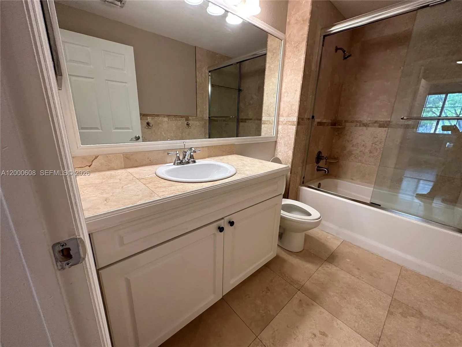 6841 Sw 44th St 209, Miami, Florida 33155, Miami, Florida 33155, 1 Bedroom Bedrooms, ,1 BathroomBathrooms,Residential Lease,For Rent,6841 Sw 44th St 209, Miami, Florida 33155,A12000608