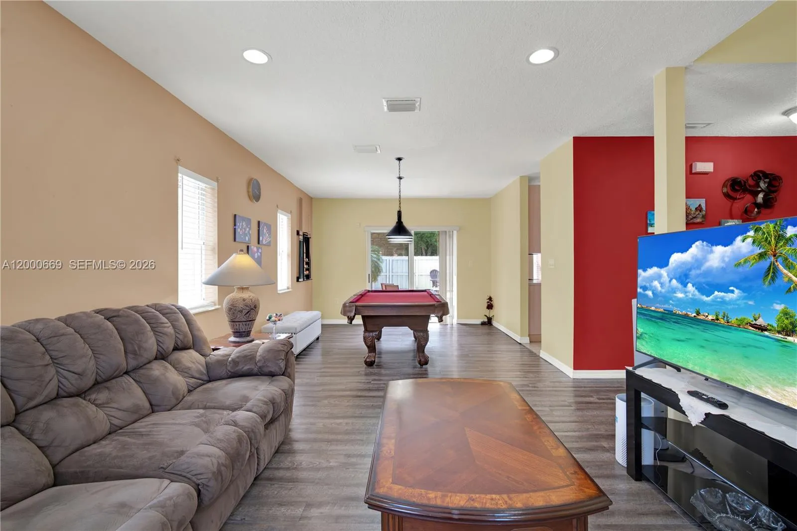 2064 Ne 35th Ave, Homestead, Florida 33033, Homestead, Florida 33033, 3 Bedrooms Bedrooms, ,2 BathroomsBathrooms,Residential,For Sale,2064 Ne 35th Ave, Homestead, Florida 33033,A12000669