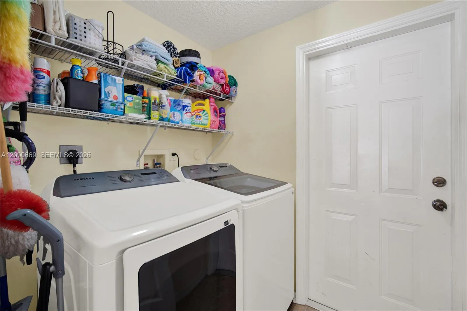 2064 Ne 35th Ave, Homestead, Florida 33033, Homestead, Florida 33033, 3 Bedrooms Bedrooms, ,2 BathroomsBathrooms,Residential,For Sale,2064 Ne 35th Ave, Homestead, Florida 33033,A12000669