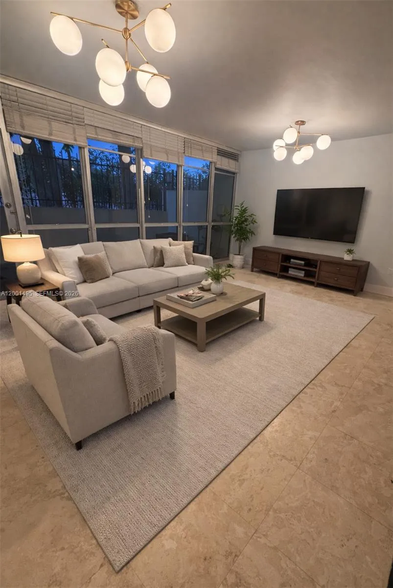 2666 Tigertail Ave 114, Miami, Florida 33133, Miami, Florida 33133, 1 Bedroom Bedrooms, ,2 BathroomsBathrooms,Residential Lease,For Rent,2666 Tigertail Ave 114, Miami, Florida 33133,A12001495