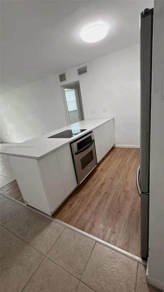 8215 Lake Dr 108, Doral, Florida 33166, Doral, Florida 33166, 1 Bedroom Bedrooms, ,1 BathroomBathrooms,Residential Lease,For Rent,8215 Lake Dr 108, Doral, Florida 33166,A11997498