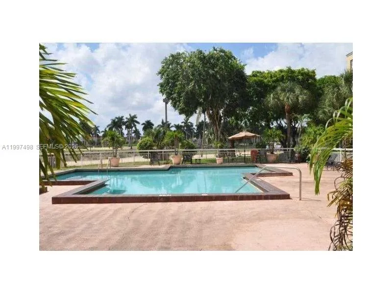 8215 Lake Dr 108, Doral, Florida 33166, Doral, Florida 33166, 1 Bedroom Bedrooms, ,1 BathroomBathrooms,Residential Lease,For Rent,8215 Lake Dr 108, Doral, Florida 33166,A11997498
