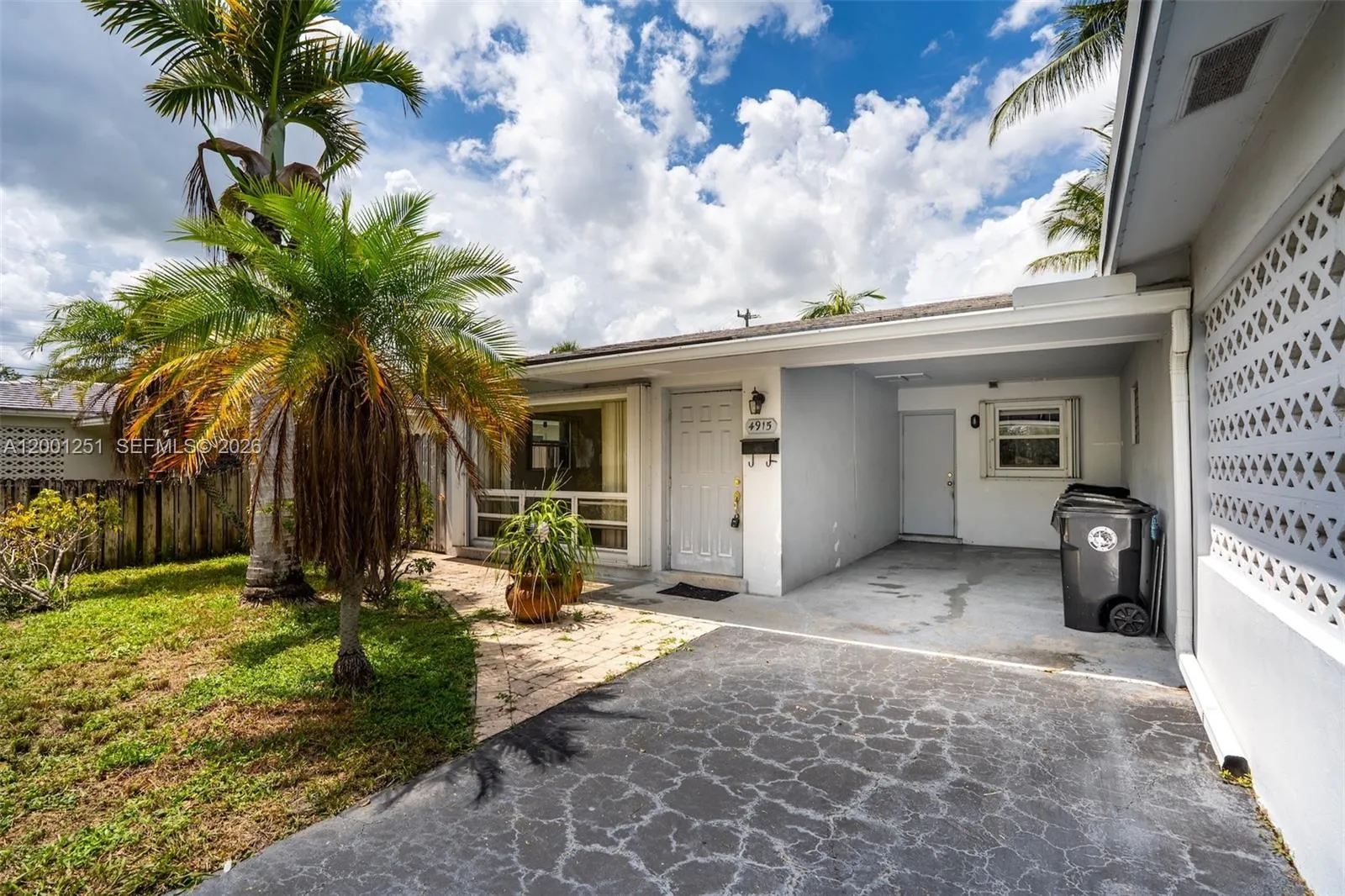 4915 Ne 22nd Ave, Lighthouse Point, Florida 33064, Lighthouse Point, Florida 33064, 2 Bedrooms Bedrooms, ,1 BathroomBathrooms,Residential,For Sale,4915 Ne 22nd Ave, Lighthouse Point, Florida 33064,A12001251