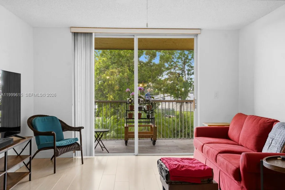 6870 Royal Palm Blvd 209m, Margate, Florida 33063, Margate, Florida 33063, 1 Bedroom Bedrooms, ,1 BathroomBathrooms,Residential,For Sale,6870 Royal Palm Blvd 209m, Margate, Florida 33063,A11999615