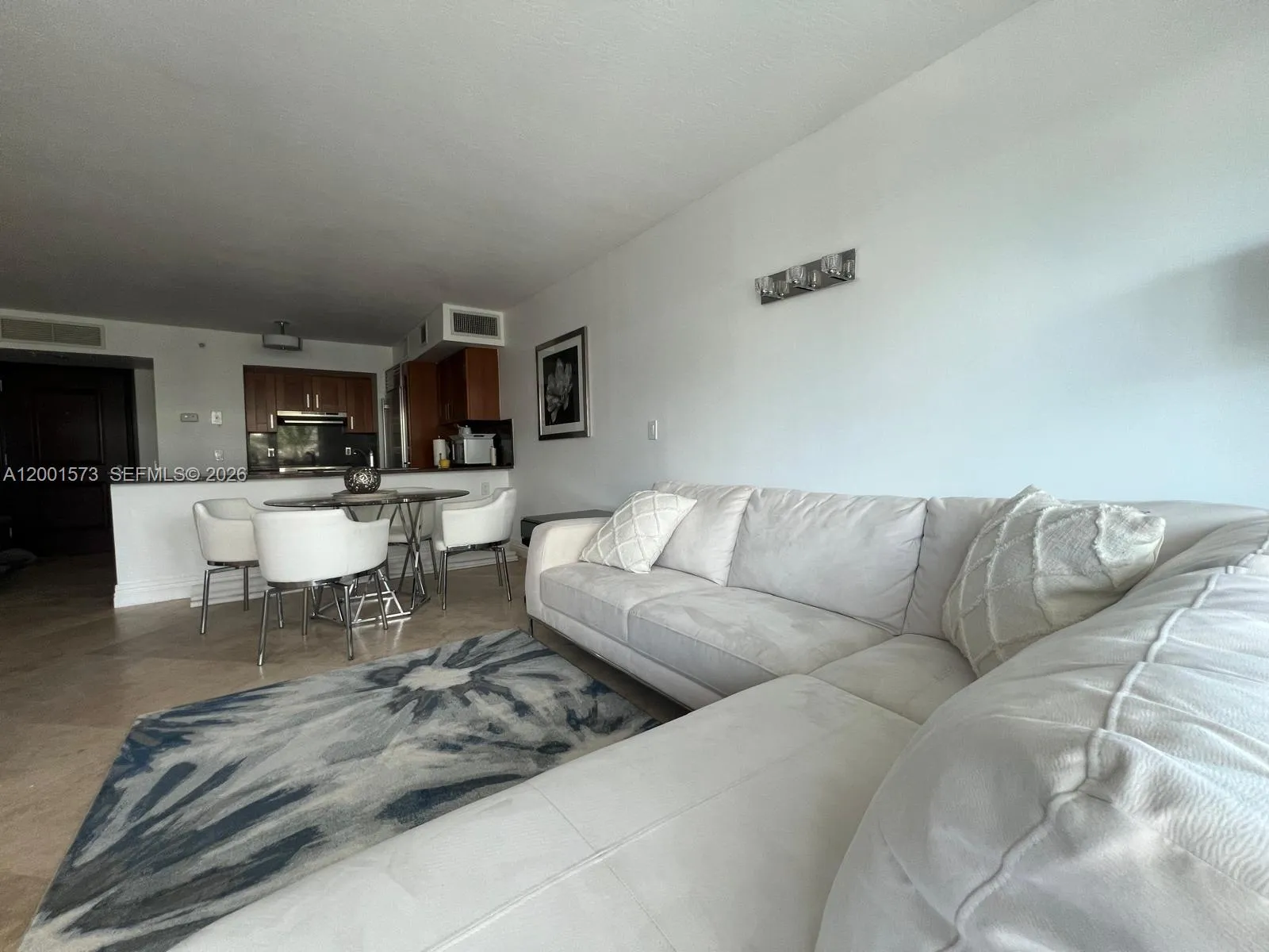 9499 Collins Ave 308, Surfside, Florida 33154, Surfside, Florida 33154, 1 Bedroom Bedrooms, ,2 BathroomsBathrooms,Residential Lease,For Rent,9499 Collins Ave 308, Surfside, Florida 33154,A12001573