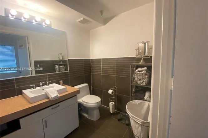 435 21st St 204, Miami Beach, Florida 33139, Miami Beach, Florida 33139, 1 Bedroom Bedrooms, ,1 BathroomBathrooms,Residential Lease,For Rent,435 21st St 204, Miami Beach, Florida 33139,A12001478