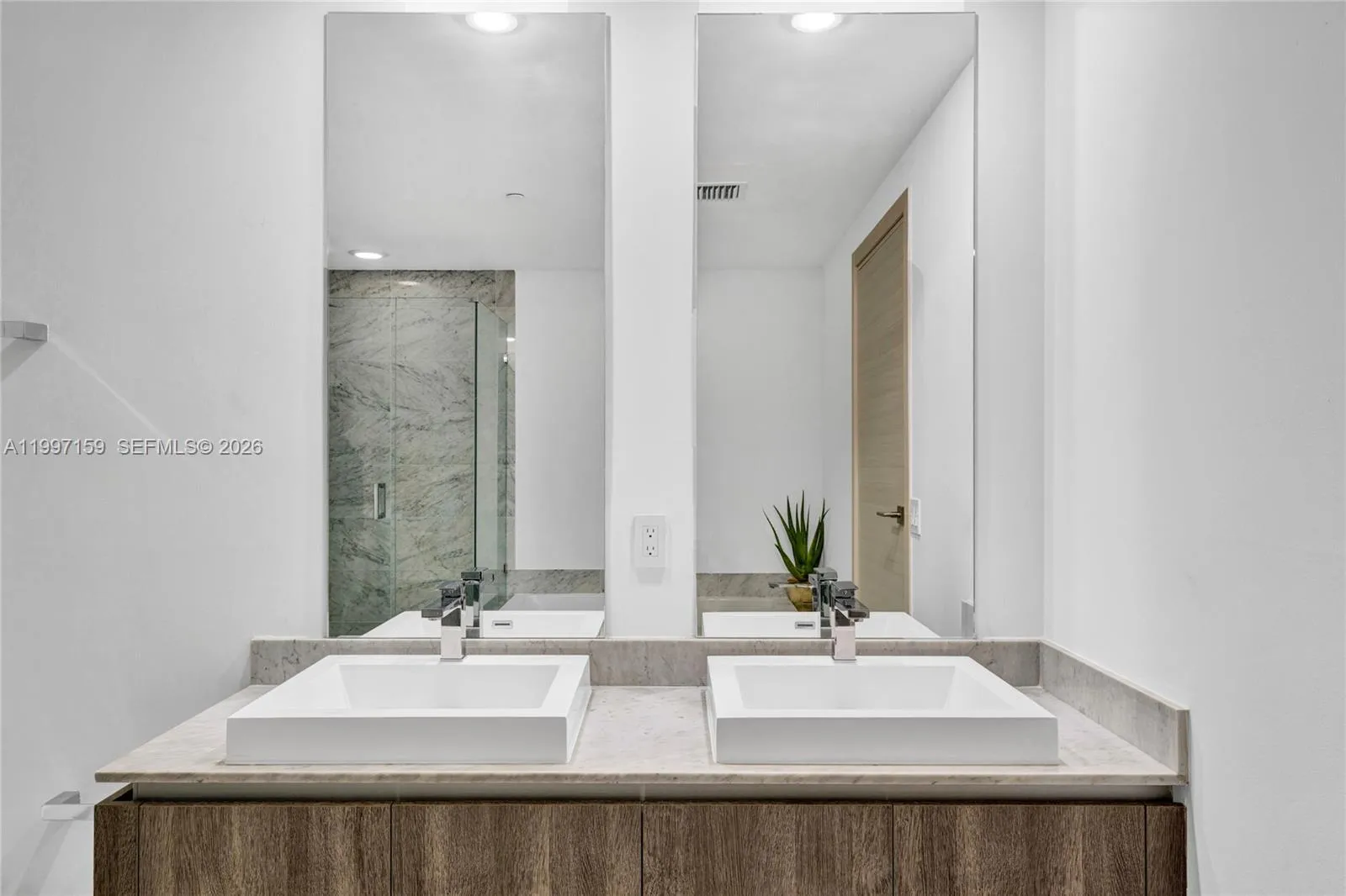 801 S Miami Ave 1106, Miami, Florida 33130, Miami, Florida 33130, 1 Bedroom Bedrooms, ,2 BathroomsBathrooms,Residential Lease,For Rent,801 S Miami Ave 1106, Miami, Florida 33130,A11997159