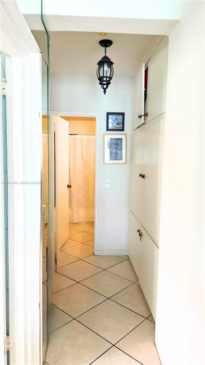 1880 S Treasure Dr 3a, North Bay Village, Florida, North Bay Village, Florida 33141, 3 Bedrooms Bedrooms, ,2 BathroomsBathrooms,Residential Lease,For Rent,1880 S Treasure Dr 3a, North Bay Village, Florida ,A12001599