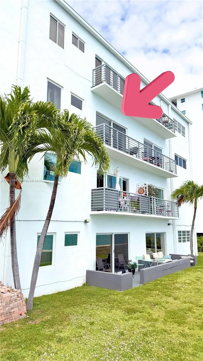 1880 S Treasure Dr 3a, North Bay Village, Florida, North Bay Village, Florida 33141, 3 Bedrooms Bedrooms, ,2 BathroomsBathrooms,Residential Lease,For Rent,1880 S Treasure Dr 3a, North Bay Village, Florida ,A12001599