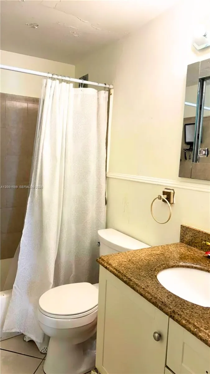 1880 S Treasure Dr 3a, North Bay Village, Florida, North Bay Village, Florida 33141, 3 Bedrooms Bedrooms, ,2 BathroomsBathrooms,Residential Lease,For Rent,1880 S Treasure Dr 3a, North Bay Village, Florida ,A12001599