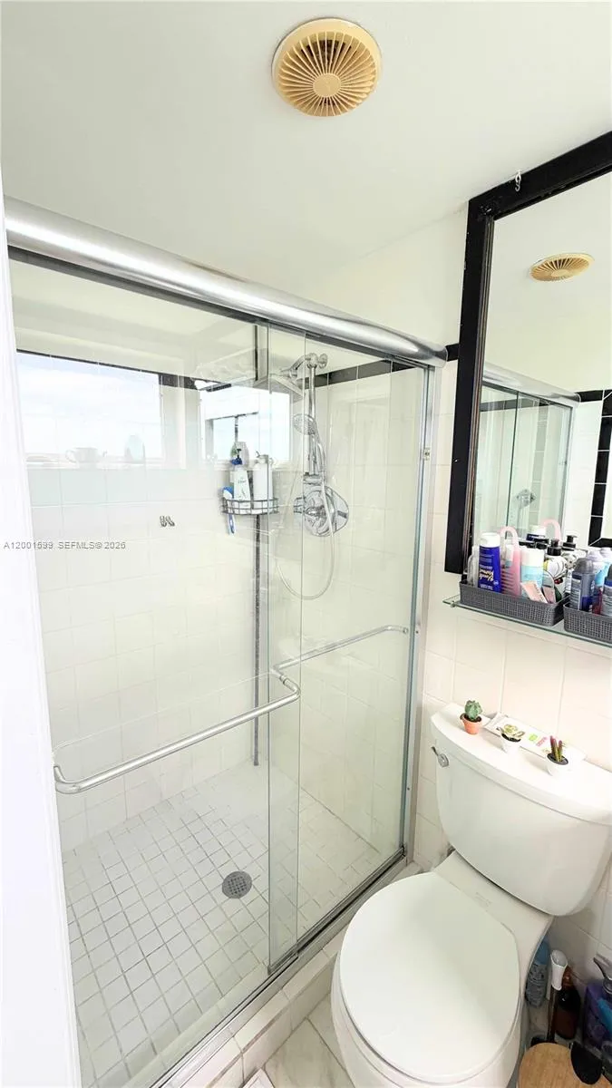 1880 S Treasure Dr 3a, North Bay Village, Florida, North Bay Village, Florida 33141, 3 Bedrooms Bedrooms, ,2 BathroomsBathrooms,Residential Lease,For Rent,1880 S Treasure Dr 3a, North Bay Village, Florida ,A12001599