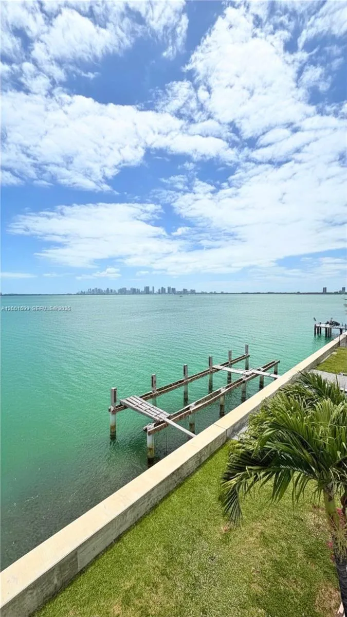 1880 S Treasure Dr 3a, North Bay Village, Florida, North Bay Village, Florida 33141, 3 Bedrooms Bedrooms, ,2 BathroomsBathrooms,Residential Lease,For Rent,1880 S Treasure Dr 3a, North Bay Village, Florida ,A12001599