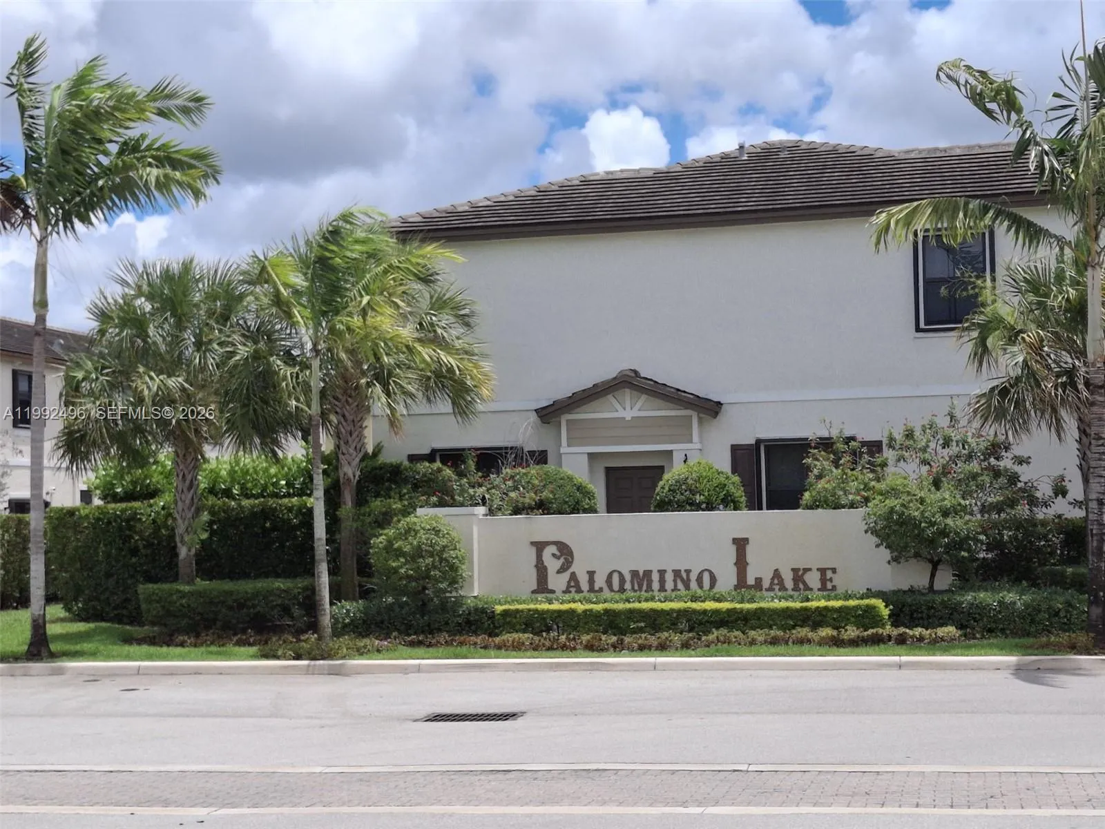 5990 Mustang Mnr, Davie, Florida 33314, Davie, Florida 33314, 3 Bedrooms Bedrooms, ,2 BathroomsBathrooms,Residential,For Sale,5990 Mustang Mnr, Davie, Florida 33314,A11992496