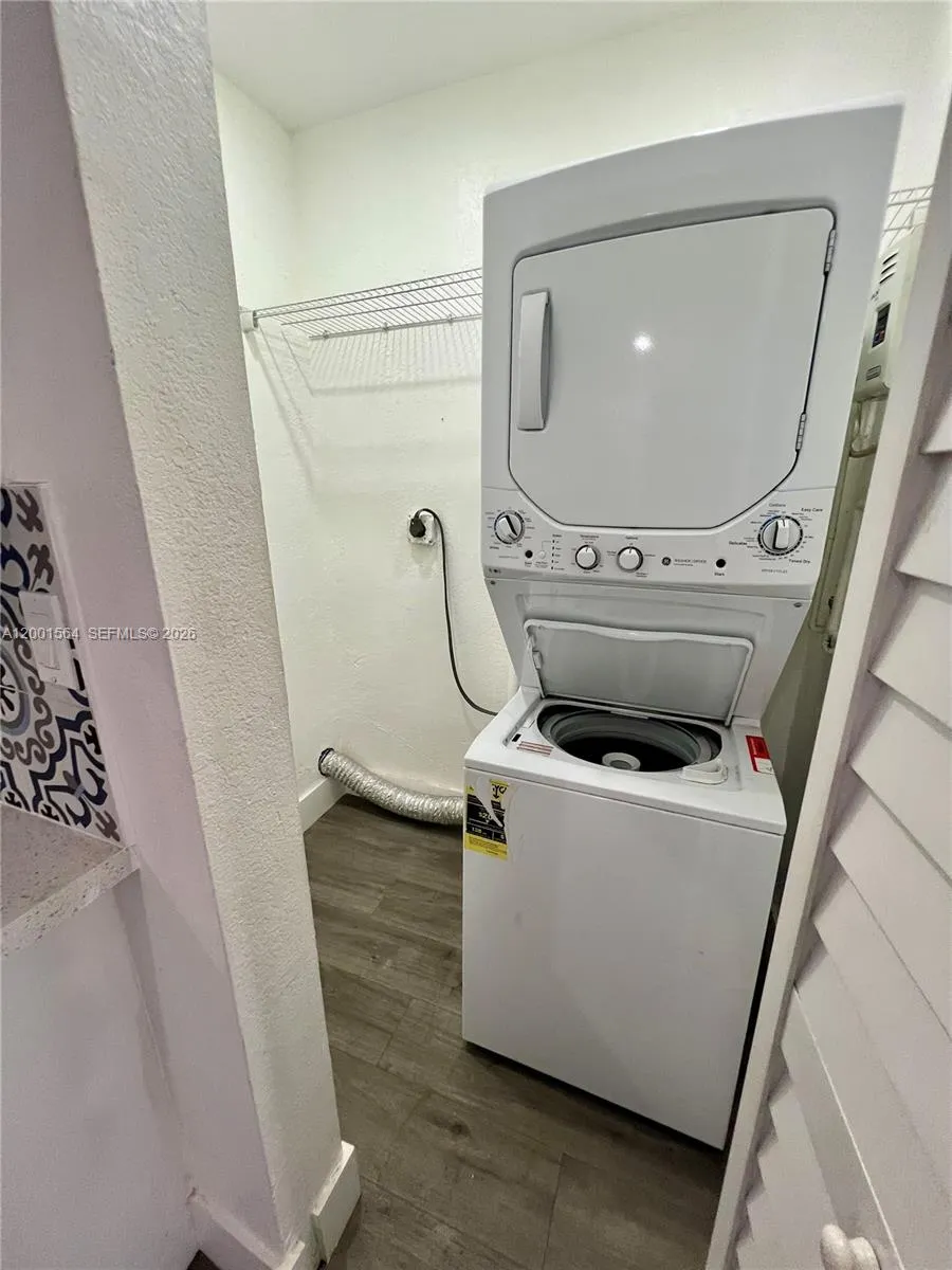 2620 Nw 18th Ter 1-4, Oakland Park, Florida 33311, Oakland Park, Florida 33311, 2 Bedrooms Bedrooms, ,1 BathroomBathrooms,Residential Lease,For Rent,2620 Nw 18th Ter 1-4, Oakland Park, Florida 33311,A12001564