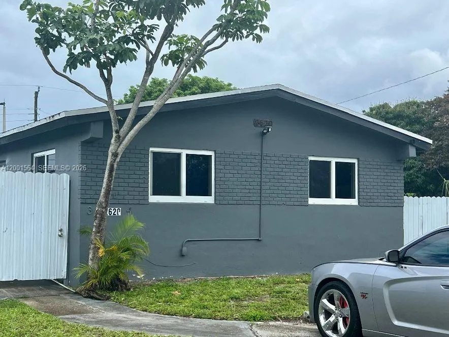 2620 Nw 18th Ter 1-4, Oakland Park, Florida 33311, Oakland Park, Florida 33311, 2 Bedrooms Bedrooms, ,1 BathroomBathrooms,Residential Lease,For Rent,2620 Nw 18th Ter 1-4, Oakland Park, Florida 33311,A12001564