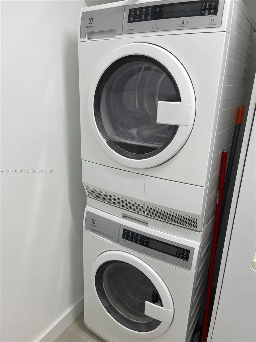 washer & dryer inside unit