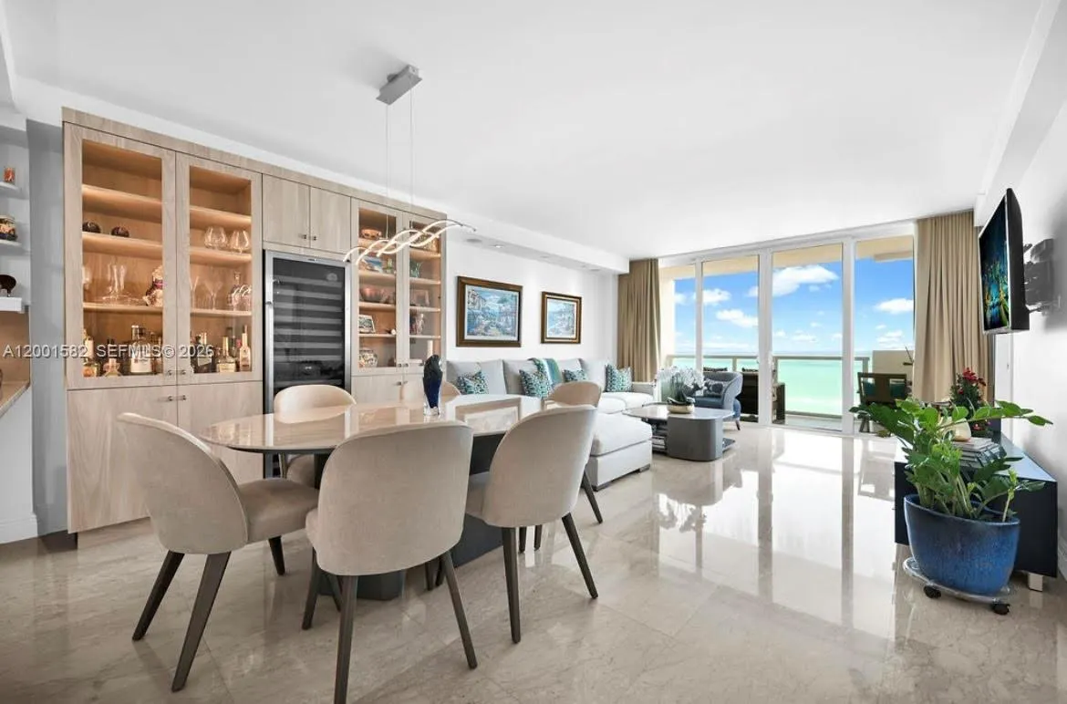 5601 Collins Ave 903, Miami Beach, Florida 33140, Miami Beach, Florida 33140, 1 Bedroom Bedrooms, ,2 BathroomsBathrooms,Residential,For Sale,5601 Collins Ave 903, Miami Beach, Florida 33140,A12001582
