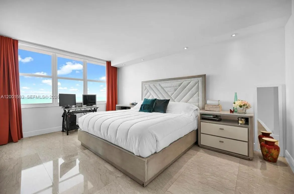 5601 Collins Ave 903, Miami Beach, Florida 33140, Miami Beach, Florida 33140, 1 Bedroom Bedrooms, ,2 BathroomsBathrooms,Residential,For Sale,5601 Collins Ave 903, Miami Beach, Florida 33140,A12001582