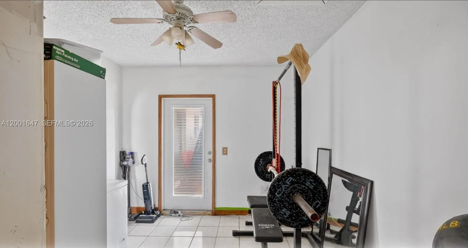 7010 Sw 103rd Pl, Miami, Florida 33173, Miami, Florida 33173, 3 Bedrooms Bedrooms, ,2 BathroomsBathrooms,Residential,For Sale,7010 Sw 103rd Pl, Miami, Florida 33173,A12001647