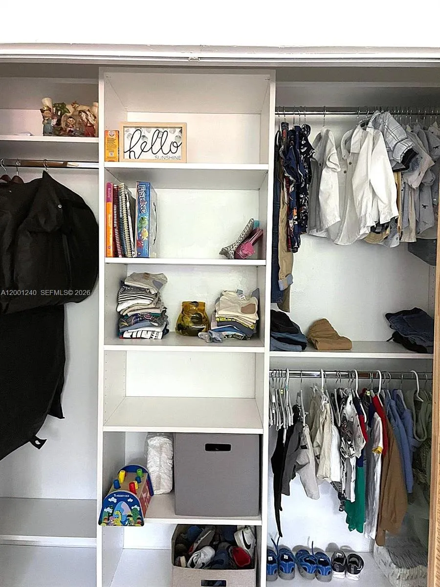 520 Nw 109th Ave 602, Miami, Florida 33172, Miami, Florida 33172, 4 Bedrooms Bedrooms, ,2 BathroomsBathrooms,Residential Lease,For Rent,520 Nw 109th Ave 602, Miami, Florida 33172,A12001240