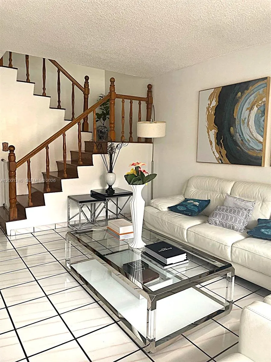 520 Nw 109th Ave 602, Miami, Florida 33172, Miami, Florida 33172, 4 Bedrooms Bedrooms, ,2 BathroomsBathrooms,Residential Lease,For Rent,520 Nw 109th Ave 602, Miami, Florida 33172,A12001240
