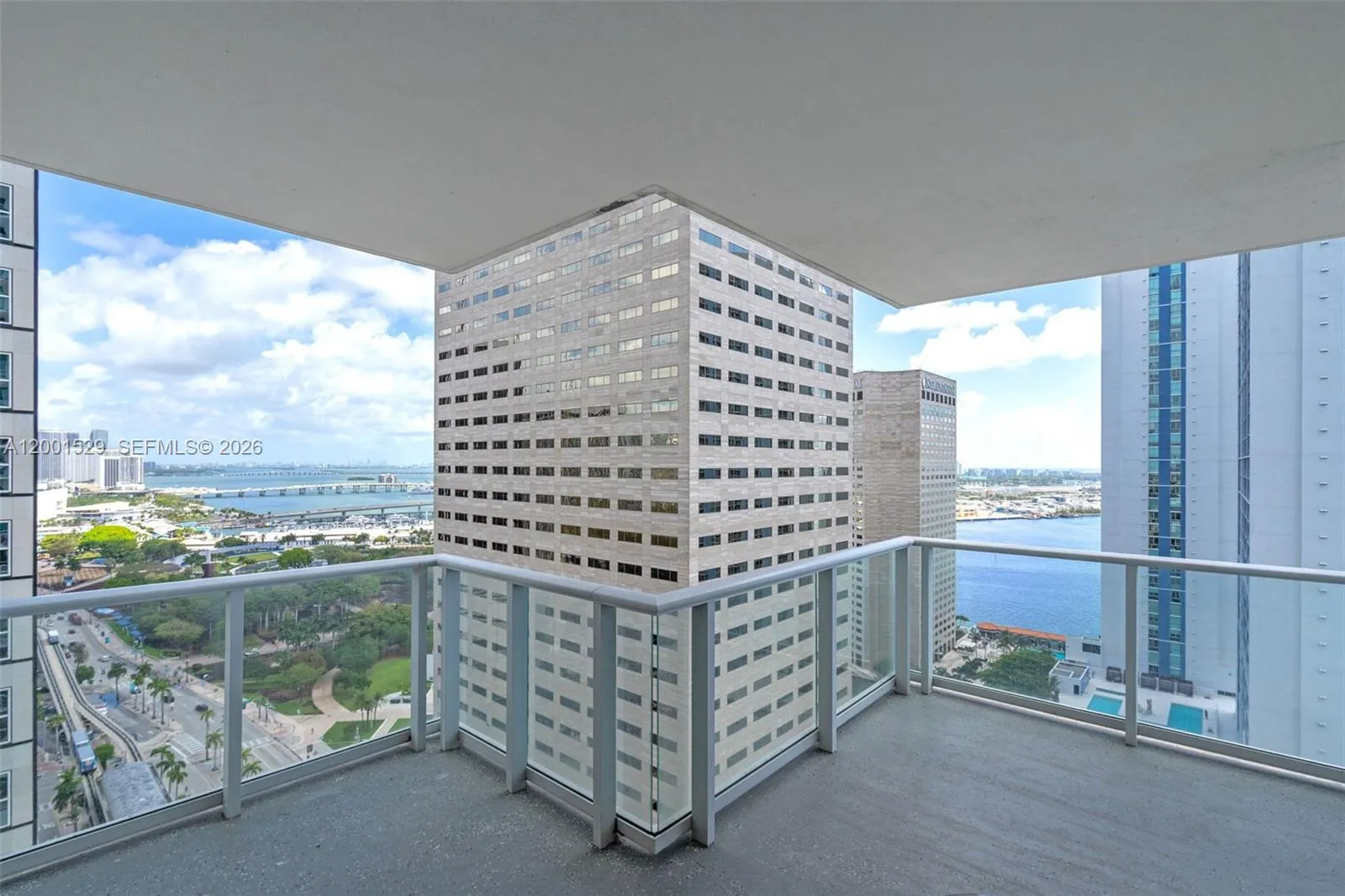 300 S Biscayne Blvd T-2416, Miami, Florida 33131, Miami, Florida 33131, 2 Bedrooms Bedrooms, ,2 BathroomsBathrooms,Residential,For Sale,300 S Biscayne Blvd T-2416, Miami, Florida 33131,A12001529