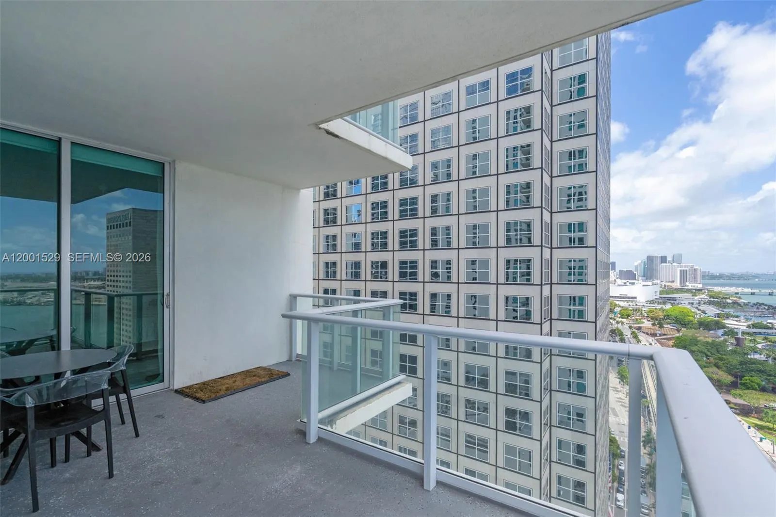 300 S Biscayne Blvd T-2416, Miami, Florida 33131, Miami, Florida 33131, 2 Bedrooms Bedrooms, ,2 BathroomsBathrooms,Residential,For Sale,300 S Biscayne Blvd T-2416, Miami, Florida 33131,A12001529