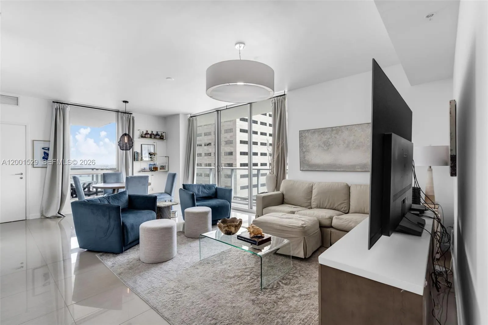 300 S Biscayne Blvd T-2416, Miami, Florida 33131, Miami, Florida 33131, 2 Bedrooms Bedrooms, ,2 BathroomsBathrooms,Residential,For Sale,300 S Biscayne Blvd T-2416, Miami, Florida 33131,A12001529