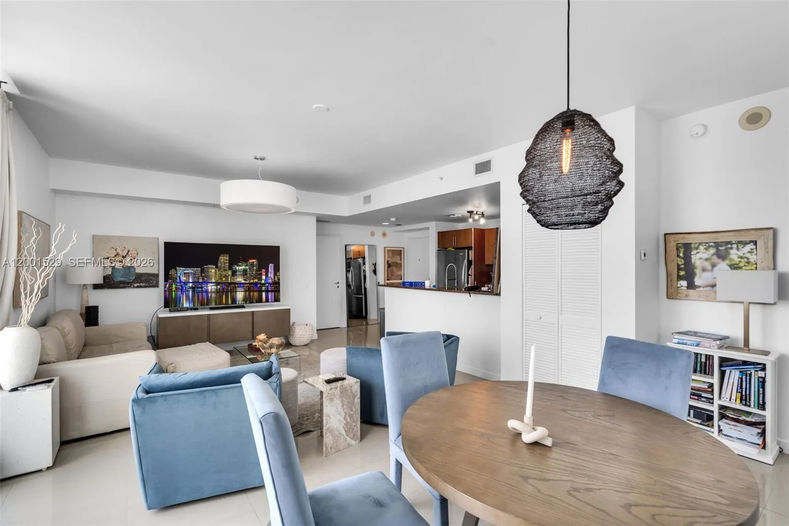 300 S Biscayne Blvd T-2416, Miami, Florida 33131, Miami, Florida 33131, 2 Bedrooms Bedrooms, ,2 BathroomsBathrooms,Residential,For Sale,300 S Biscayne Blvd T-2416, Miami, Florida 33131,A12001529