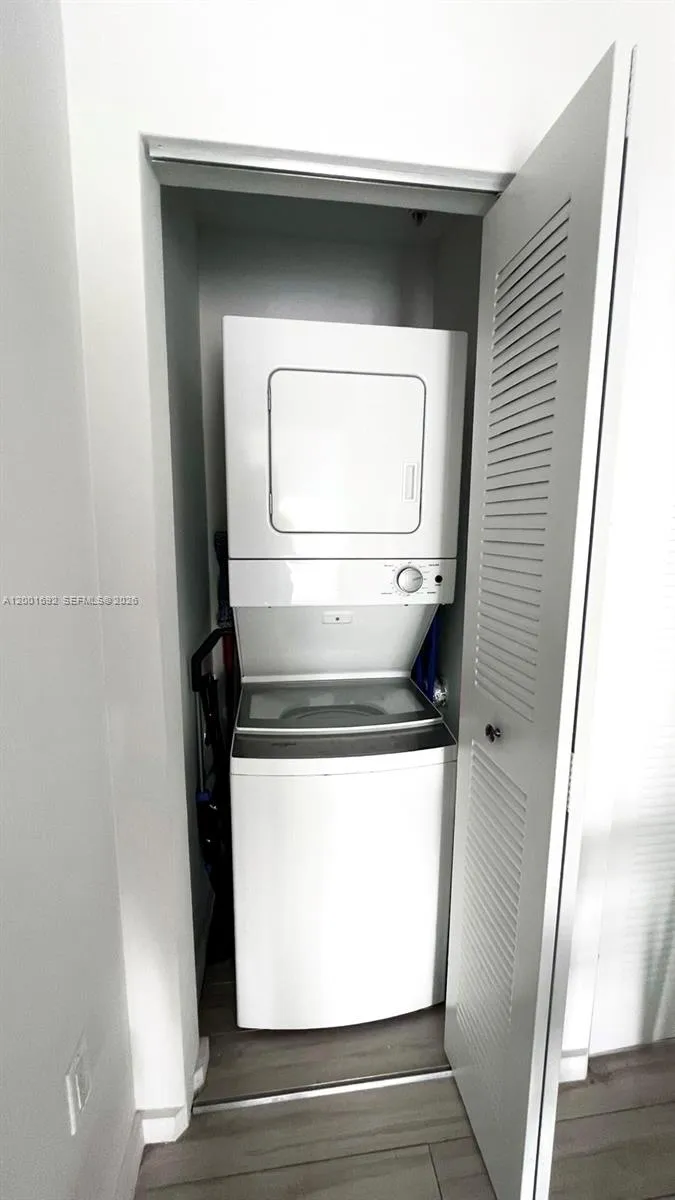 481 Ne 29th St 502, Miami, Florida 33137, Miami, Florida 33137, 1 Bedroom Bedrooms, ,1 BathroomBathrooms,Residential,For Sale,481 Ne 29th St 502, Miami, Florida 33137,A12001692