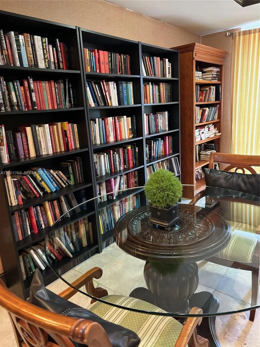 Fort Lauderdale, Florida 33301, 1 Bedroom Bedrooms, ,1 BathroomBathrooms,Residential Lease,For Rent,A12001703