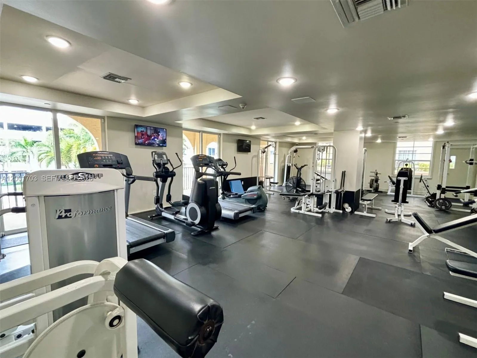 Fort Lauderdale, Florida 33301, 1 Bedroom Bedrooms, ,1 BathroomBathrooms,Residential Lease,For Rent,A12001703