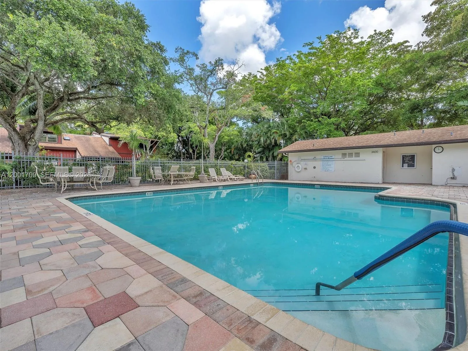 3427 Atlanta Dr, Hollywood, Florida 33021, Hollywood, Florida 33021, 3 Bedrooms Bedrooms, ,2 BathroomsBathrooms,Residential,For Sale,3427 Atlanta Dr, Hollywood, Florida 33021,A12001709