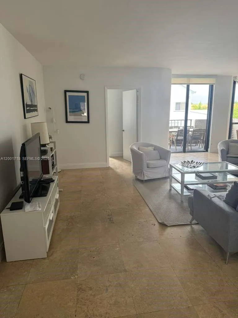 121 Crandon Blvd 462, Key Biscayne, Florida 33149, Key Biscayne, Florida 33149, 2 Bedrooms Bedrooms, ,2 BathroomsBathrooms,Residential Lease,For Rent,121 Crandon Blvd 462, Key Biscayne, Florida 33149,A12001718