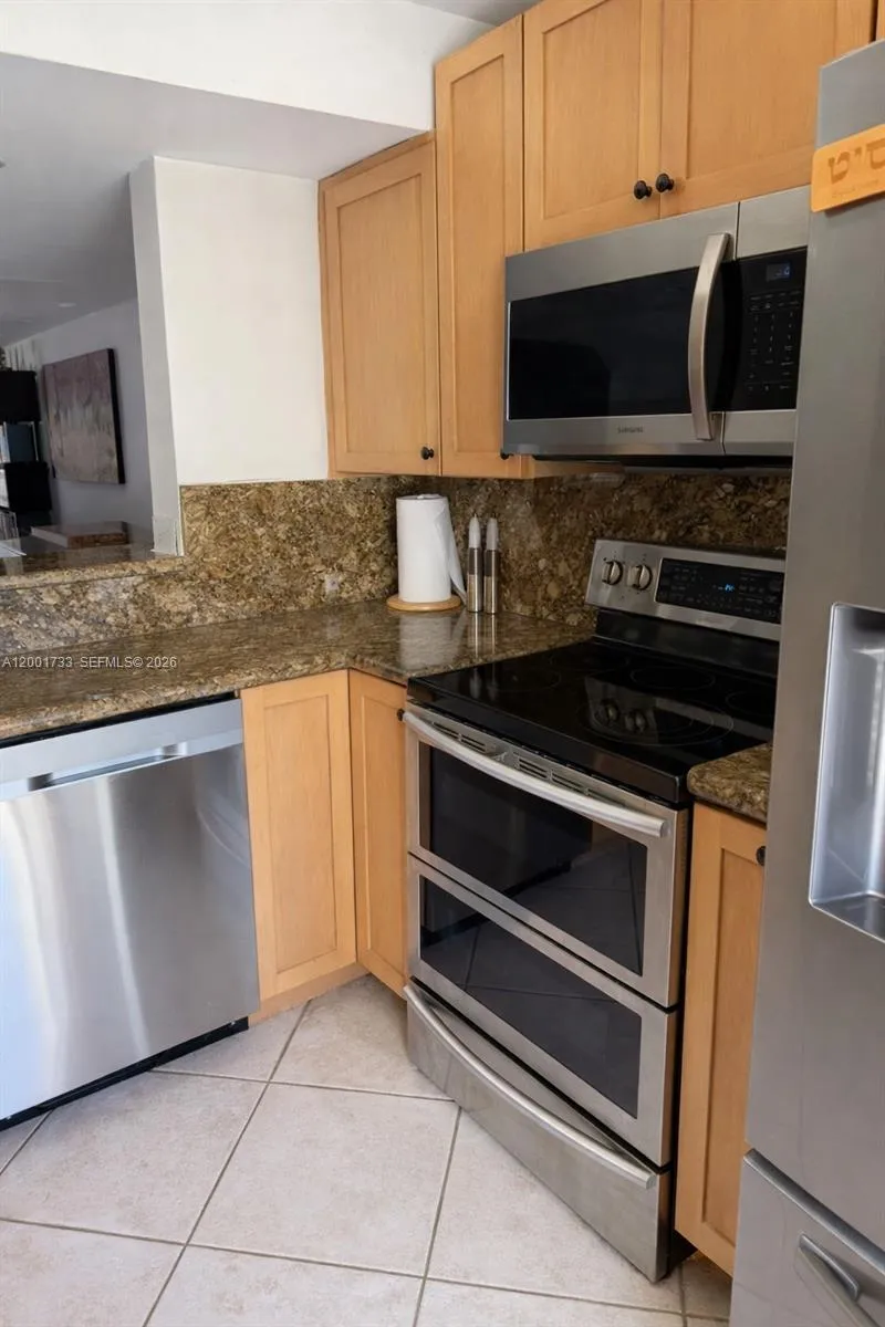 2661 Ne 164th St 40, North Miami Beach, Florida 33, North Miami Beach, Florida 33160, 3 Bedrooms Bedrooms, ,2 BathroomsBathrooms,Residential Lease,For Rent,2661 Ne 164th St 40, North Miami Beach, Florida 33,A12001733