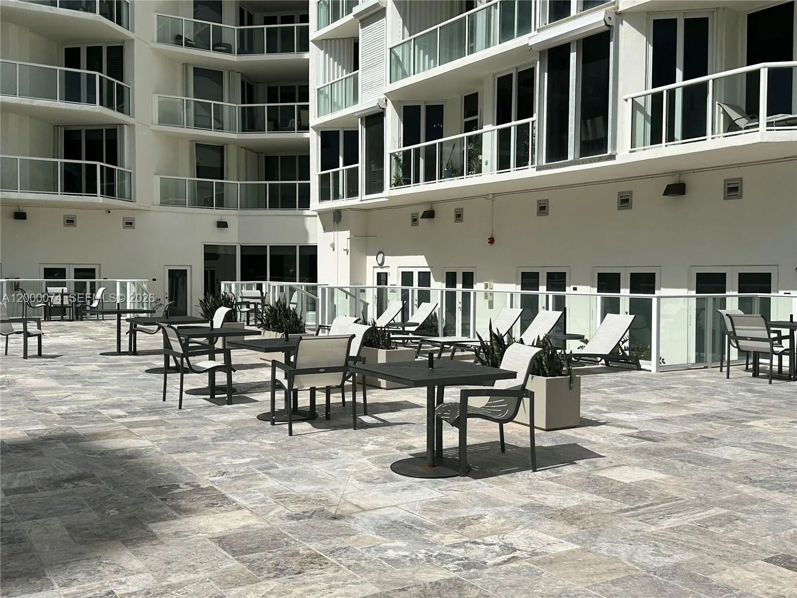 8925 Collins Ave 2j, Surfside, Florida 33154, Surfside, Florida 33154, 2 Bedrooms Bedrooms, ,2 BathroomsBathrooms,Residential Lease,For Rent,8925 Collins Ave 2j, Surfside, Florida 33154,A12000074