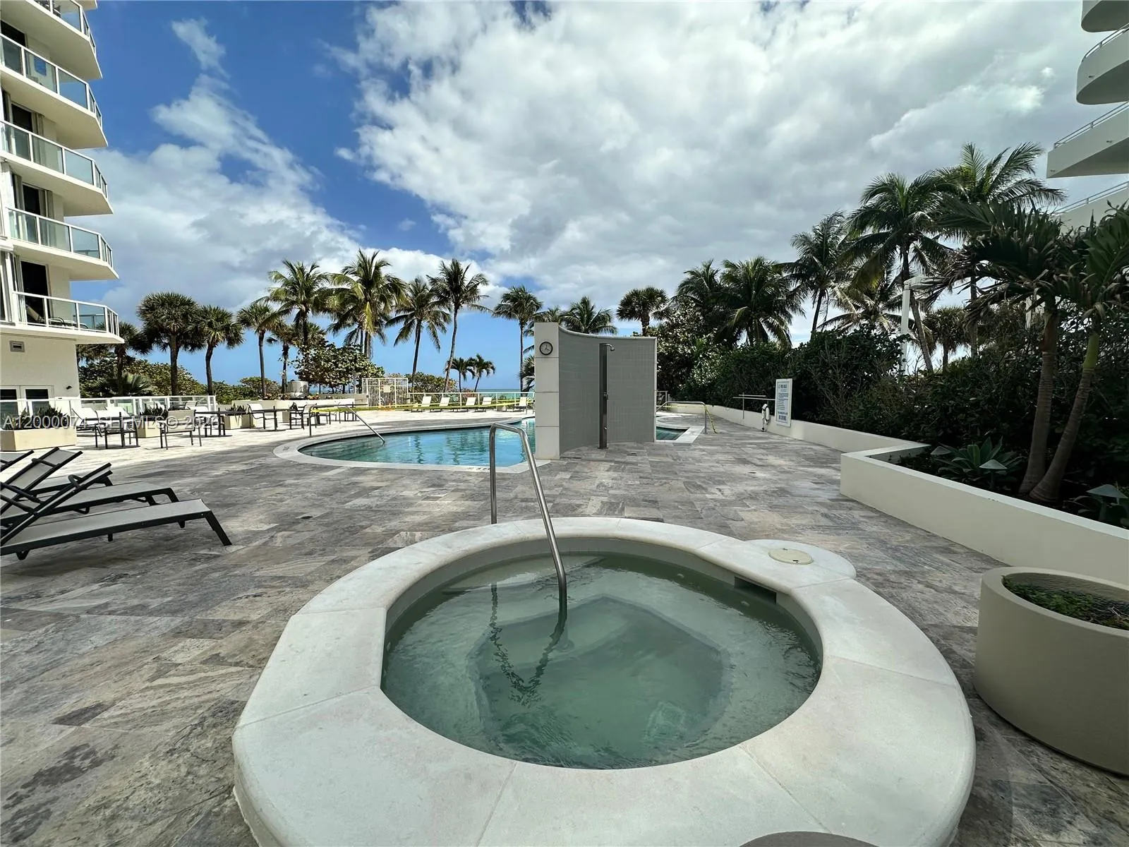 8925 Collins Ave 2j, Surfside, Florida 33154, Surfside, Florida 33154, 2 Bedrooms Bedrooms, ,2 BathroomsBathrooms,Residential Lease,For Rent,8925 Collins Ave 2j, Surfside, Florida 33154,A12000074