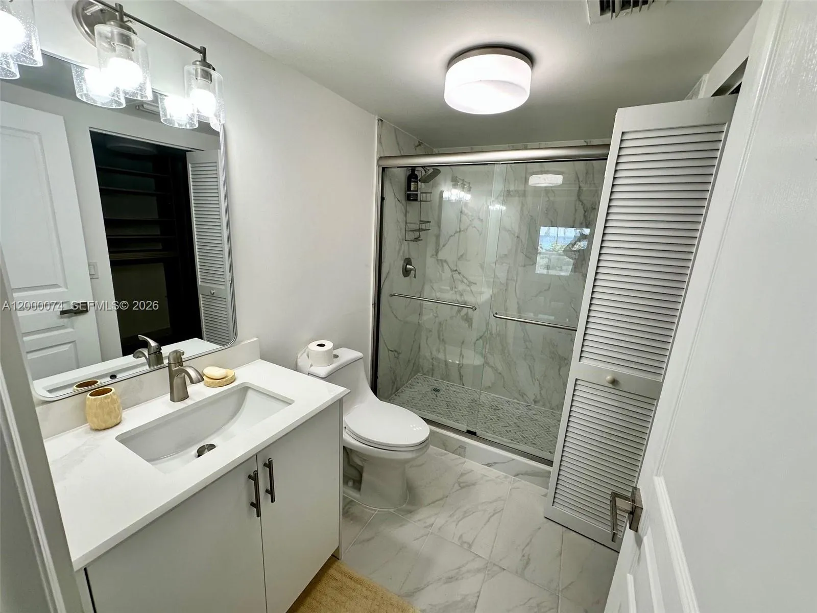 2nd bathroom