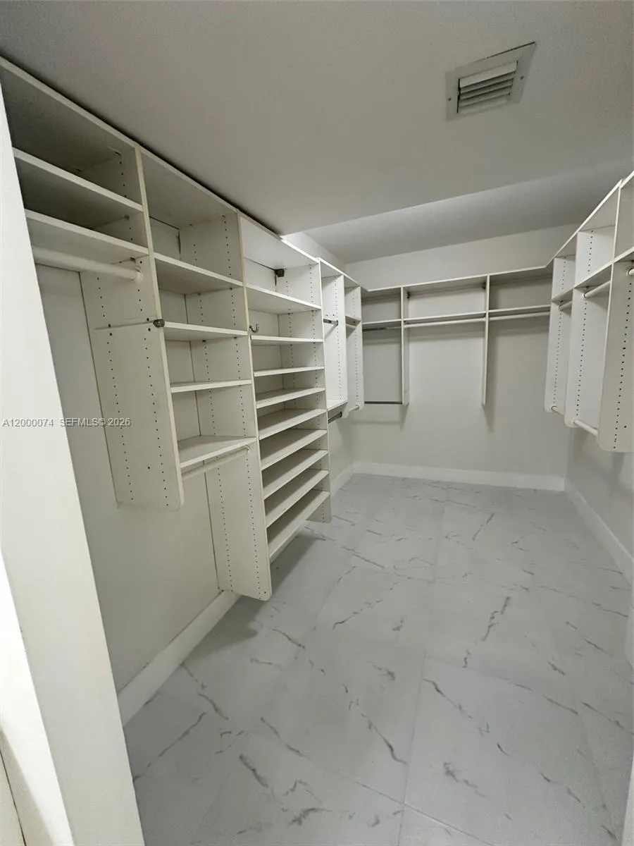 8925 Collins Ave 2j, Surfside, Florida 33154, Surfside, Florida 33154, 2 Bedrooms Bedrooms, ,2 BathroomsBathrooms,Residential Lease,For Rent,8925 Collins Ave 2j, Surfside, Florida 33154,A12000074