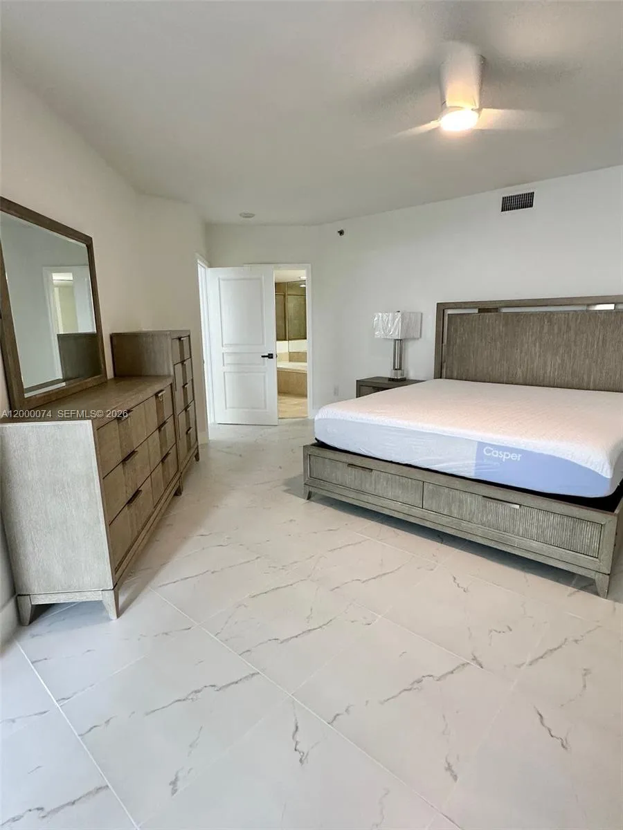8925 Collins Ave 2j, Surfside, Florida 33154, Surfside, Florida 33154, 2 Bedrooms Bedrooms, ,2 BathroomsBathrooms,Residential Lease,For Rent,8925 Collins Ave 2j, Surfside, Florida 33154,A12000074