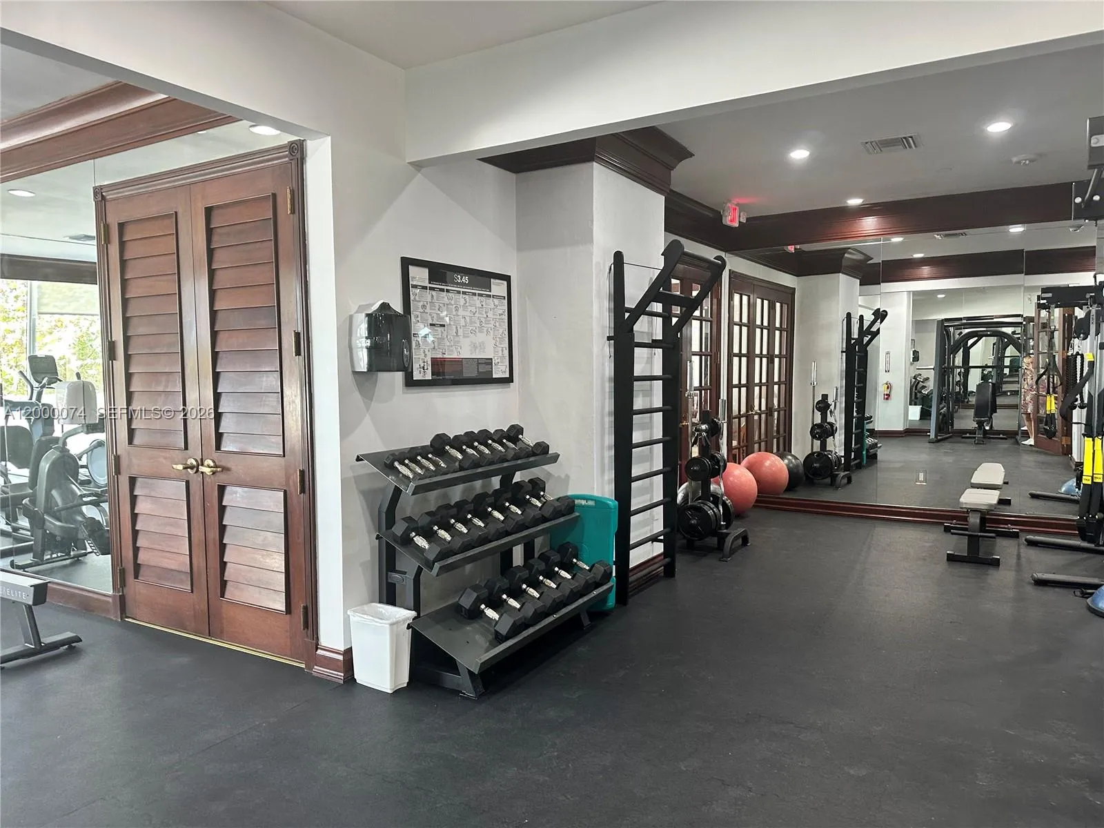 8925 Collins Ave 2j, Surfside, Florida 33154, Surfside, Florida 33154, 2 Bedrooms Bedrooms, ,2 BathroomsBathrooms,Residential Lease,For Rent,8925 Collins Ave 2j, Surfside, Florida 33154,A12000074