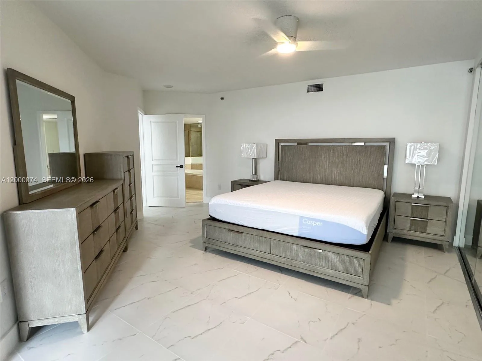 8925 Collins Ave 2j, Surfside, Florida 33154, Surfside, Florida 33154, 2 Bedrooms Bedrooms, ,2 BathroomsBathrooms,Residential Lease,For Rent,8925 Collins Ave 2j, Surfside, Florida 33154,A12000074